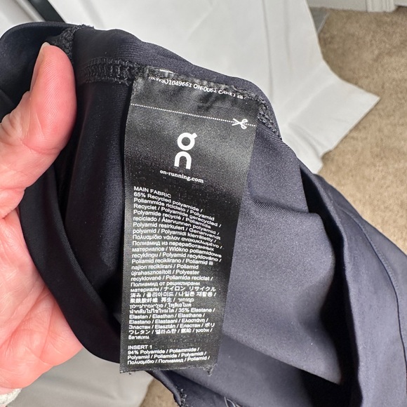 🏃‍♀️ NWOT ON Cloud Running Long Running Tights Size M - Picture 10 of 10